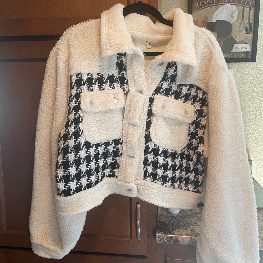 POL Women's Cream and Black Teddy Jacket